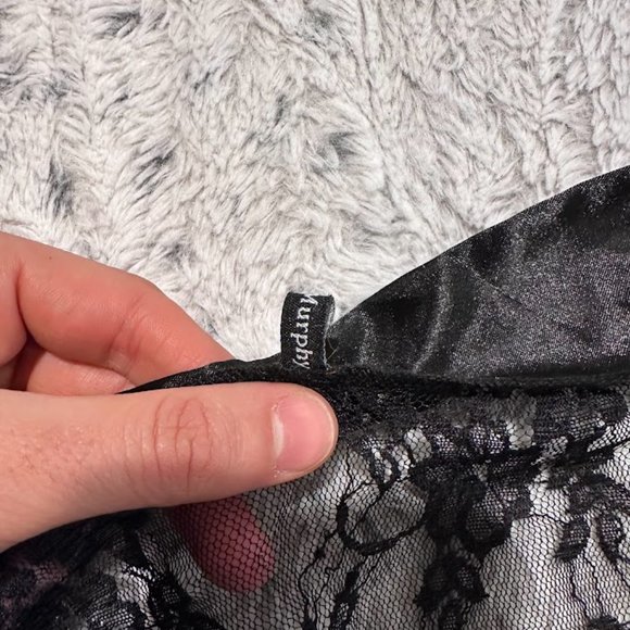 Closet Clean Out - Picture 4 of 4